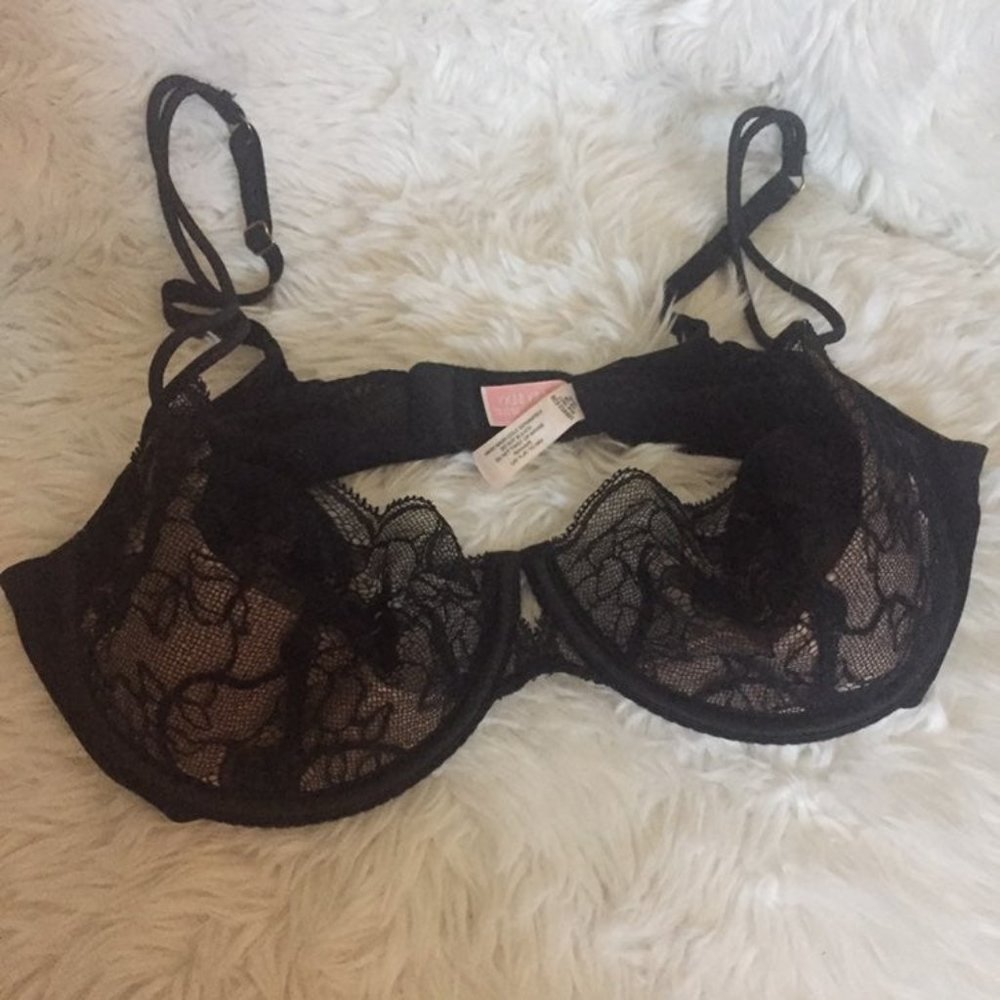 ❌SOLD!❌ Lacy VS bra